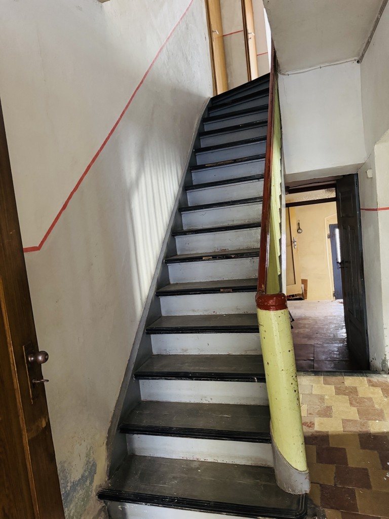 Treppe 1 zum OG